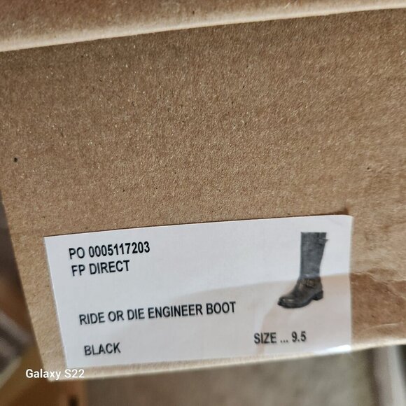 Free People "Ride or Die" Engineer Boots. Brand new in box. Size 9.5 - Picture 11 of 11